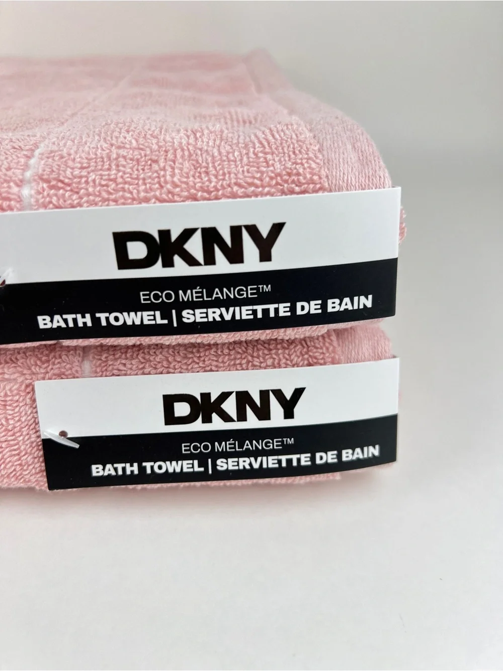DKNY Bath Towels Eco Melange Light Pink White Soft 100% Cotton 2 Pc Set NEW